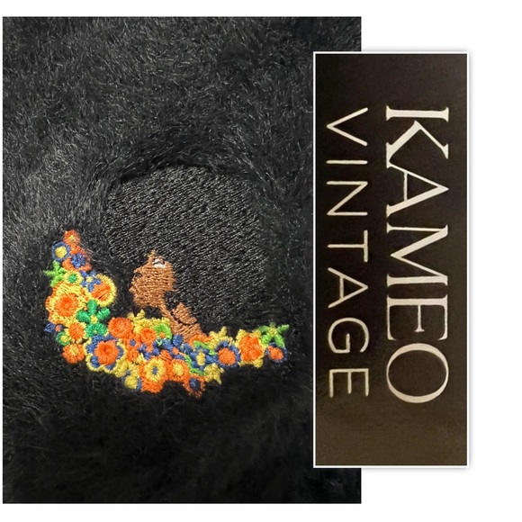 KAMEO Vintage Black Fuzzy Cropped Zip Jacket - Picture 3 of 10